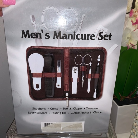 Men’s Manicure Set - Picture 2 of 2